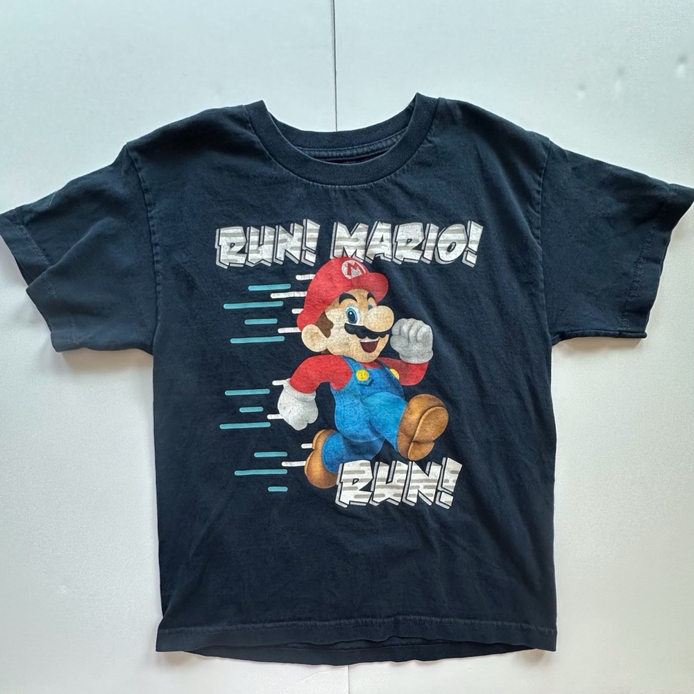 2016 Super Mario graphic print short sleeve navy tee shirt boys medium